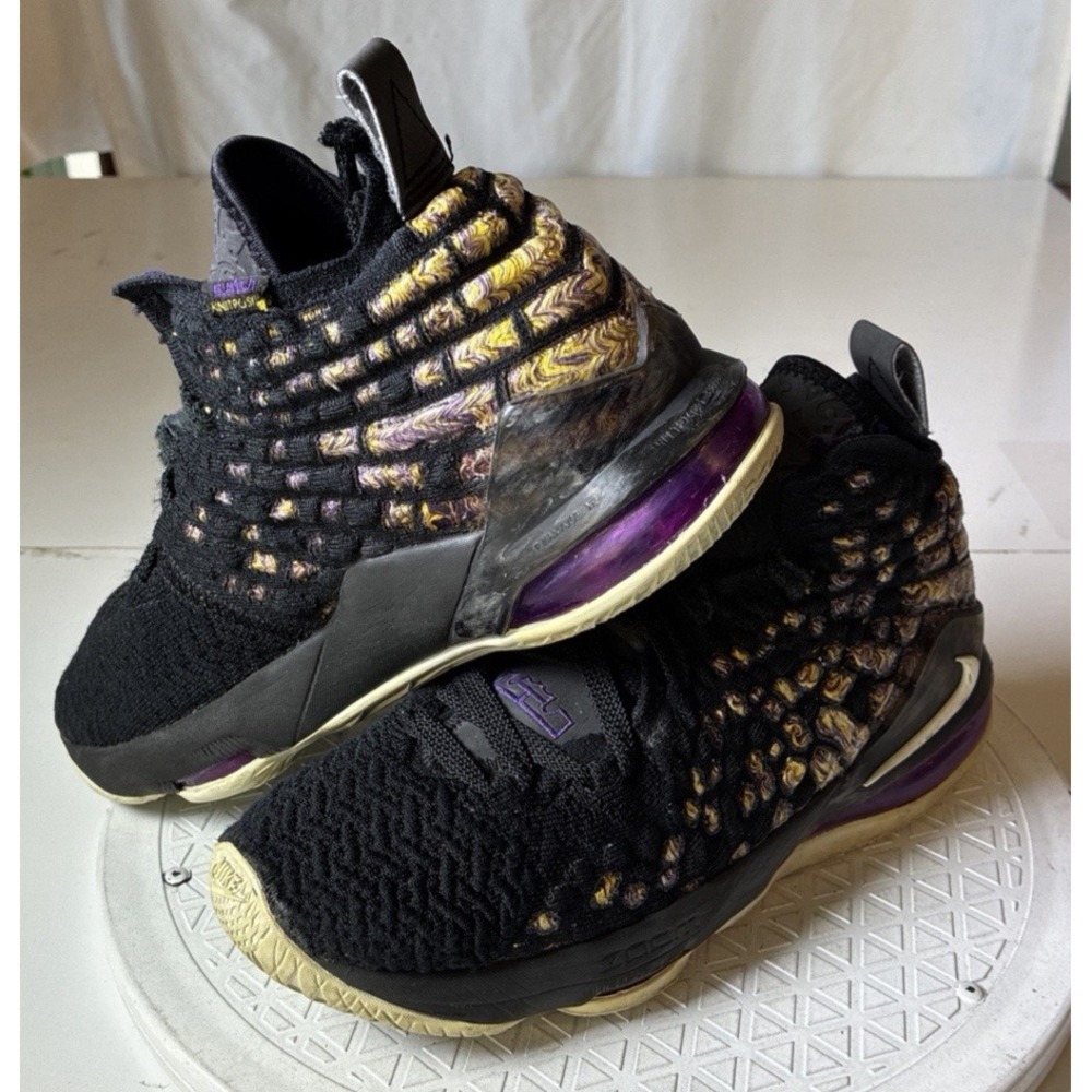 Nike Lebron XVII 17 Size 4.5Y Black Eggplant BQ5594 004 Sneakers Worn  (S1)